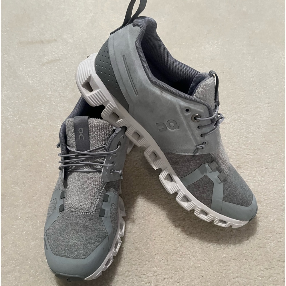 On Cloud Terry Light Women Walking Shoe.Size-9,Color-Grey. Soft Terry Fabric.